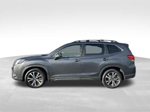 Used 2023 Subaru Forester Limited image 3