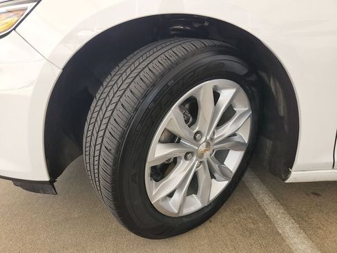 Used 2025 Chevrolet Malibu LT FWD image 31