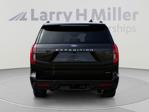 New 2027 Ford Expedition Max Active AWD/4WD image 7