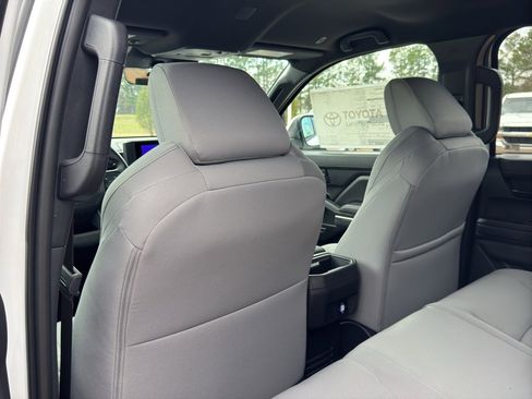 New 2026 Toyota Tacoma SR5 image 12