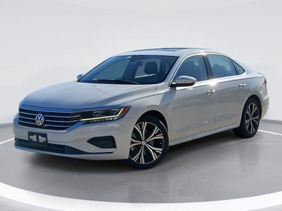 Used 2021 Volkswagen Passat 2.0T SE