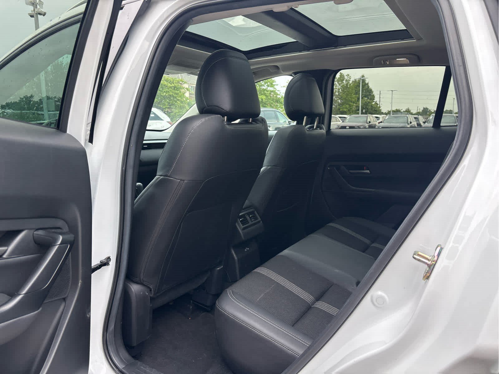 Used 2026 MAZDA CX-50 AWD 2.5 S w/ Preferred Pkg image 5