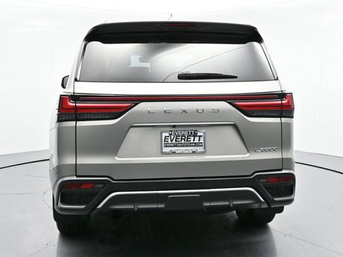 Used 2024 Lexus LX 600 F Sport image 6