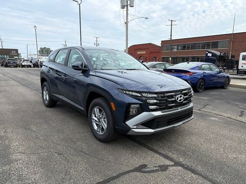 New 2026 Hyundai Tucson SE AWD/4WD image 1