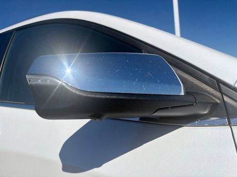 Used 2019 Chevrolet Equinox Premier FWD image 5
