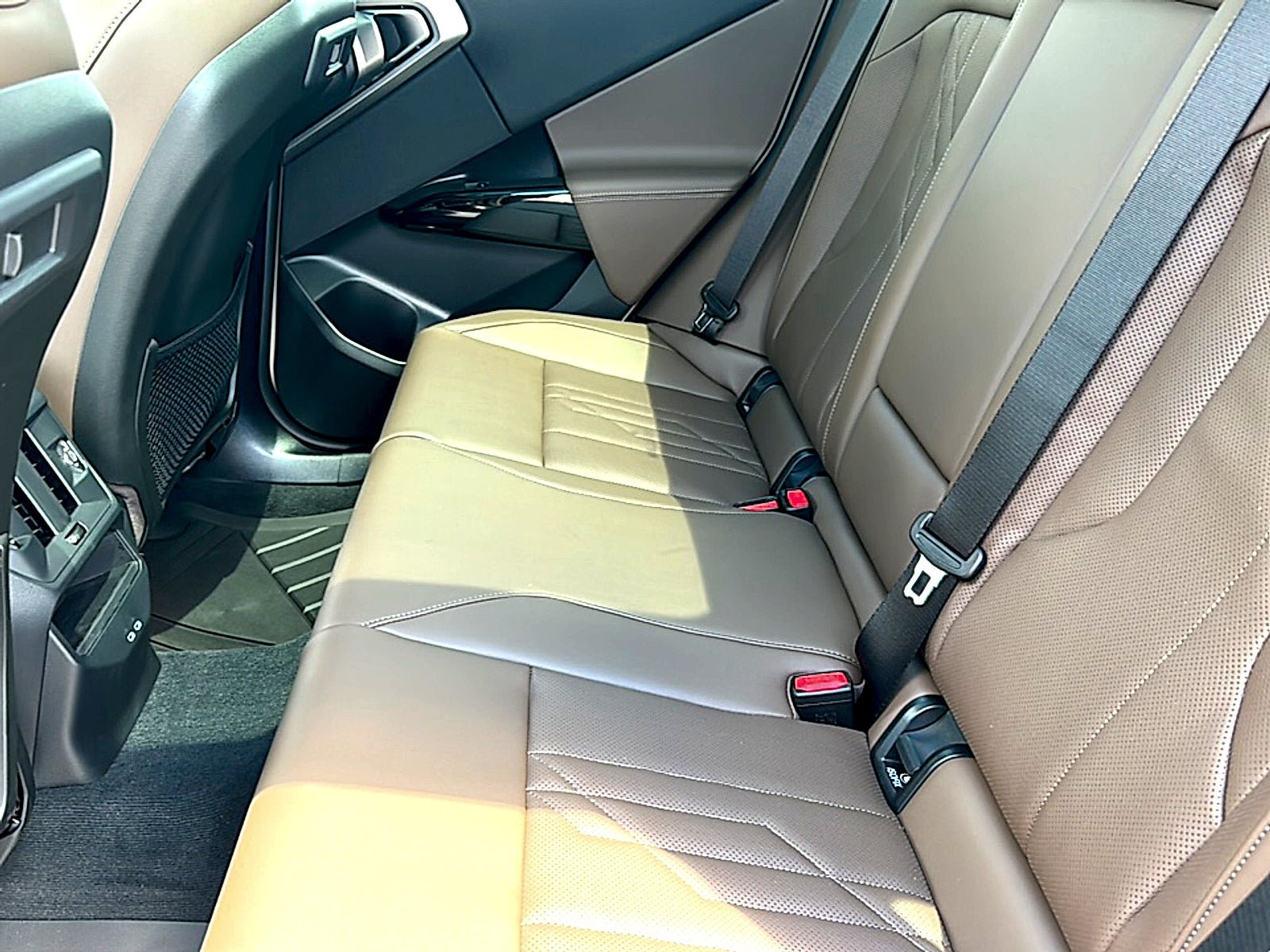 New 2026 BMW X3 xDrive30i w/ Premium Package AWD/4WD image 16