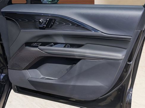 Certified 2024 Cadillac Lyriq Luxury image 26