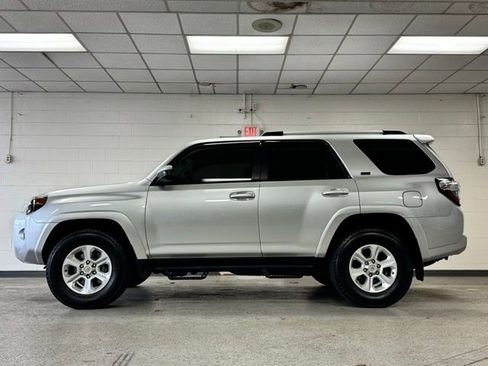 Used 2019 Toyota 4Runner SR5 image 4