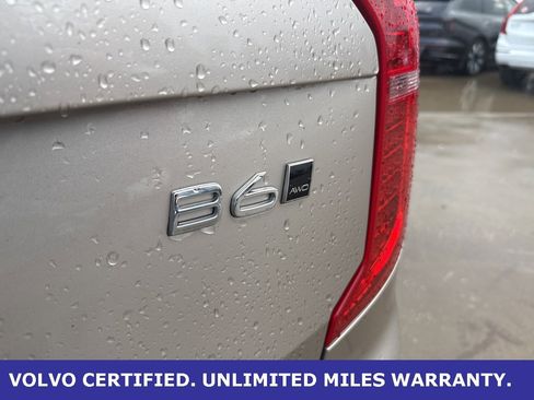 Certified 2024 Volvo XC90 B6 Ultimate image 7