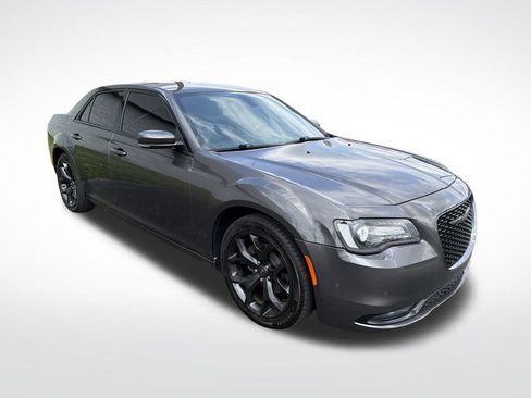 Used 2021 Chrysler 300 S RWD image 3