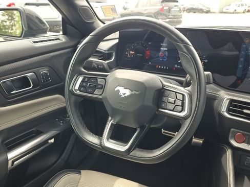 Used 2025 Ford Mustang Premium RWD image 30