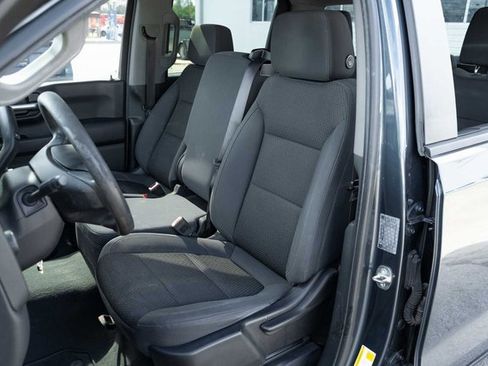 Used 2019 Chevrolet Silverado 1500 Custom w/ Custom Value Package image 13