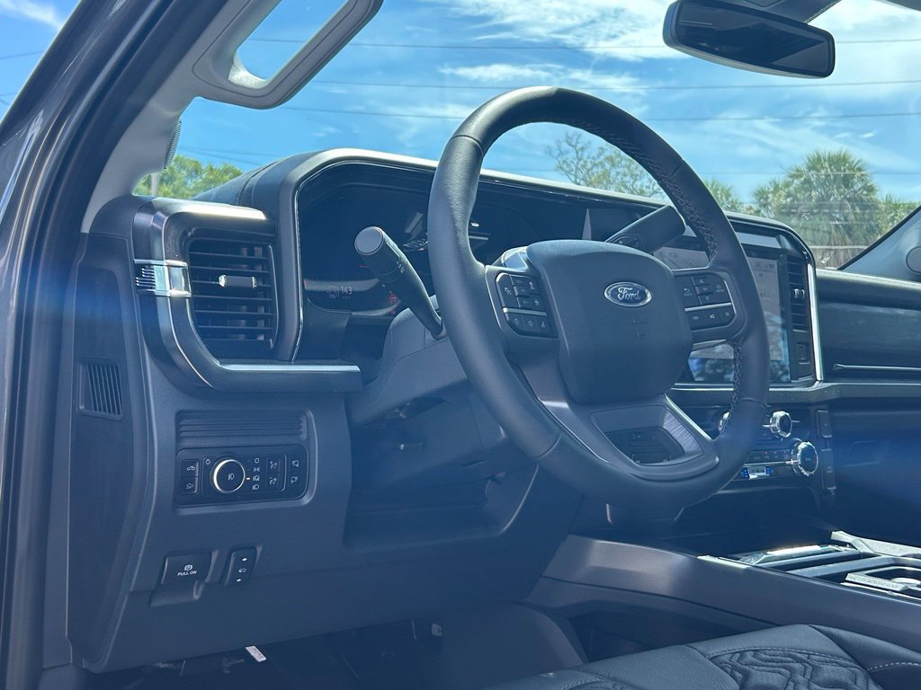 New 2026 Ford F250 Lariat w/ Black Appearance Package AWD/4WD image 36