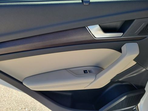 Certified 2023 Audi Q5 e Prestige w/ Prestige Package image 12