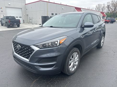 Used 2021 Hyundai Tucson SE image 1