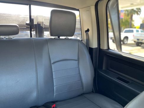 Used 2014 RAM 3500 Tradesman image 17