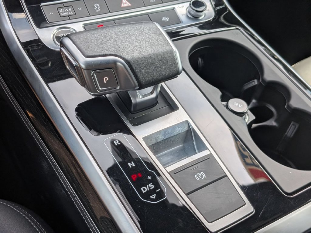 Used 2025 Audi Q7 3.0T Premium Plus AWD/4WD image 25
