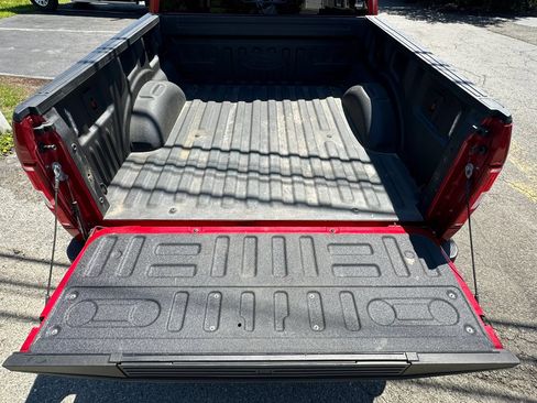 Used 2020 Ford F150 XLT w/ Equipment Group 302A Luxury AWD/4WD image 36