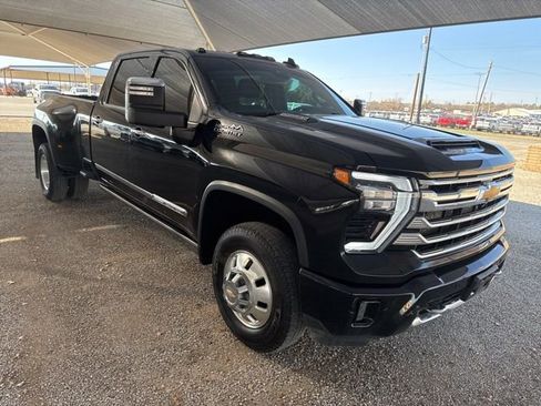 Used 2024 Chevrolet Silverado 3500 High Country image 1