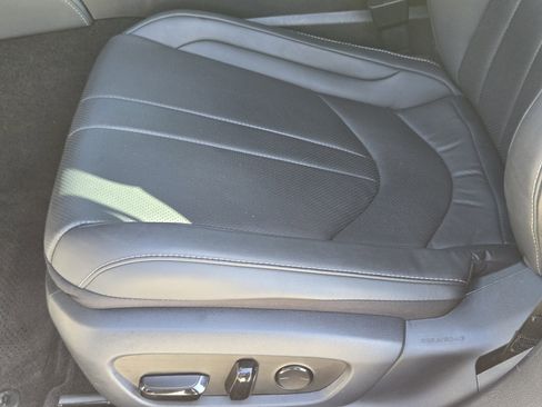 Used 2024 Lexus ES 300h F Sport image 22