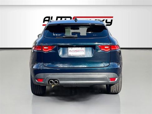 Used 2017 Jaguar F-PACE Premium image 6