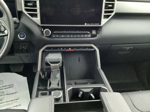 Used 2023 Toyota Tundra Limited image 11