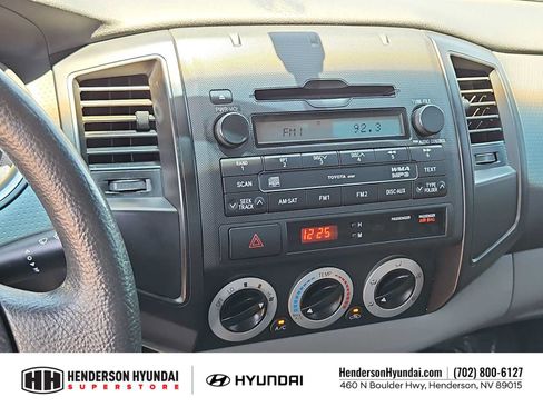 Used 2011 Toyota Tacoma 2WD Regular Cab image 21