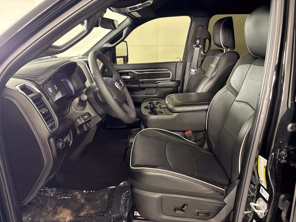 Used 2025 RAM 2500 Laramie w/ Towing Technology Group AWD/4WD image 32