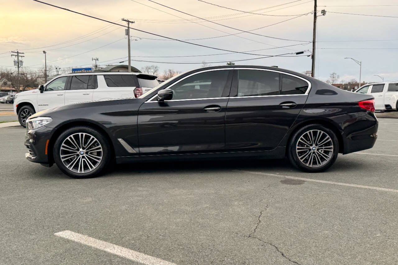 Used 2018 BMW 530i xDrive AWD/4WD image 7