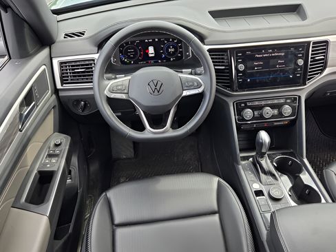 Certified 2023 Volkswagen Atlas Cross Sport SE AWD/4WD image 18