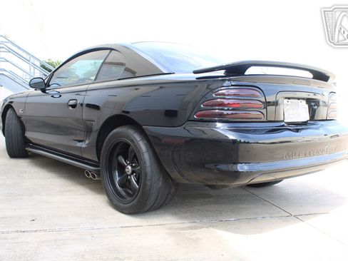 Used 1994 Ford Mustang GT RWD image 24