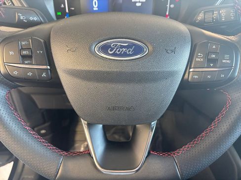 Used 2025 Ford Escape ST-Line image 33