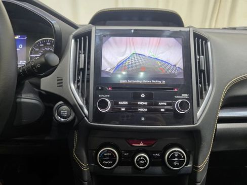 Used 2021 Subaru Crosstrek 2.5i Sport w/ Moonroof Package image 21