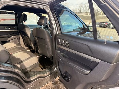 Used 2019 Ford Explorer XLT image 22