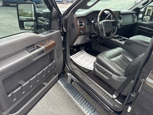 Used 2015 Ford F250 Platinum image 15
