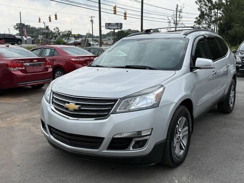 Used 2016 Chevrolet Traverse LT AWD/4WD image 2