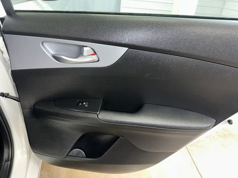 Used 2023 Kia Forte LXS image 21