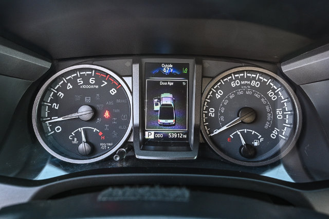 Used 2022 Toyota Tacoma TRD Sport w/ TRD Premium Sport Package RWD image 27