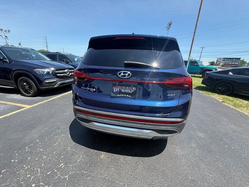 Used 2021 Hyundai Santa Fe Limited FWD image 4