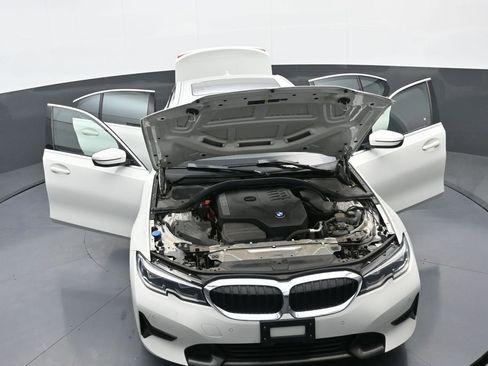 Used 2021 BMW 330i xDrive Sedan w/ Convenience Package AWD/4WD image 38