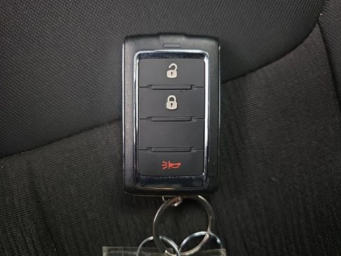 Used 2023 Jeep Grand Cherokee Laredo image 48