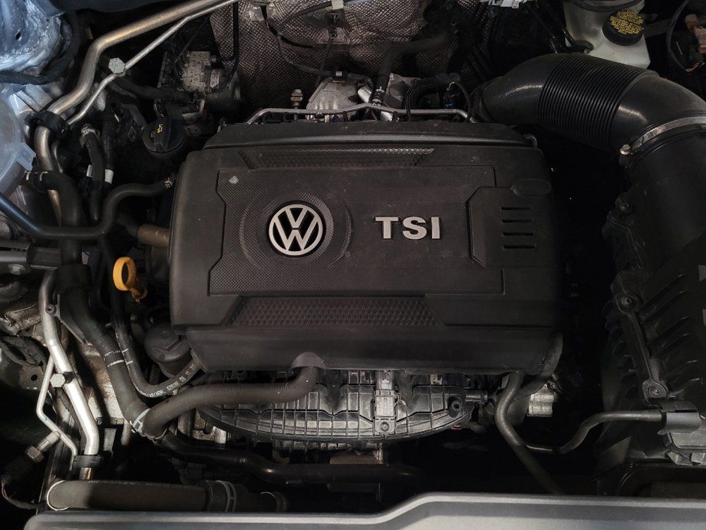 Used 2021 Volkswagen Atlas Cross Sport SE FWD image 30