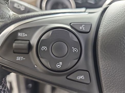 Used 2019 Buick Envision Essence image 23
