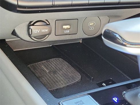 Used 2024 Hyundai Elantra SEL w/ Convenience Package image 12