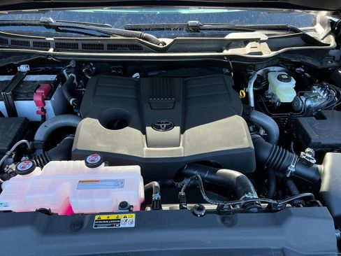 New 2026 Toyota Tundra SR5 AWD/4WD image 9