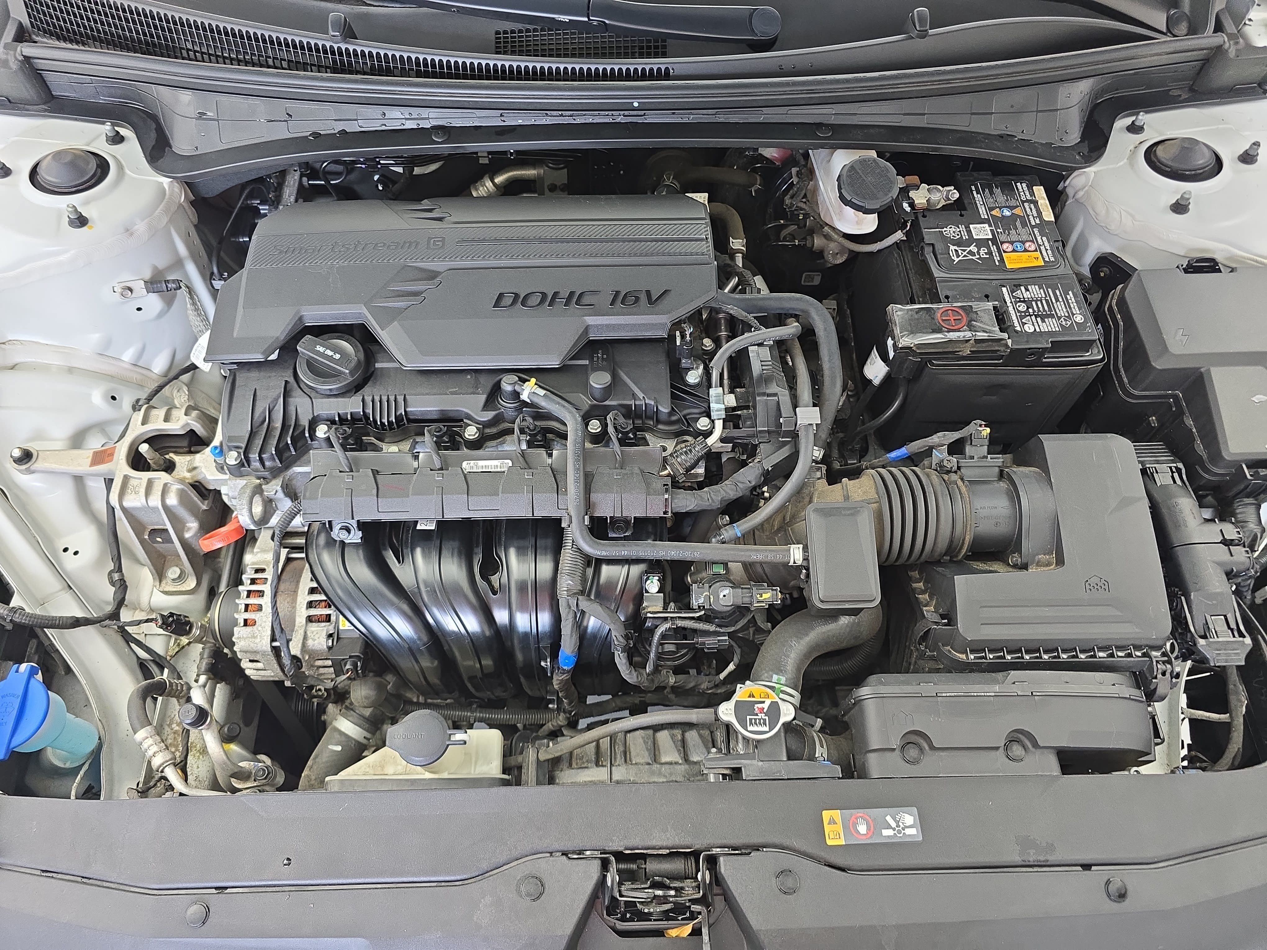Used 2022 Hyundai Elantra SEL FWD image 28