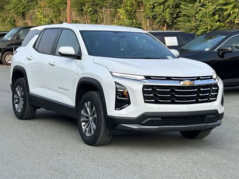 Used 2026 Chevrolet Equinox LT w/ Convenience Package II FWD image 1