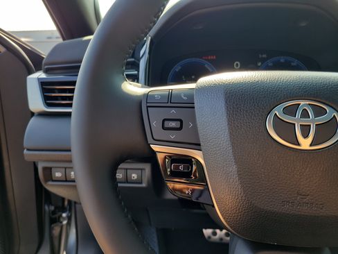New 2026 Toyota Camry XSE FWD image 22