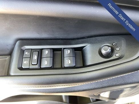 Used 2025 Jeep Grand Cherokee L Laredo AWD/4WD image 27