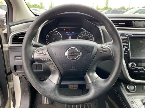 Used 2019 Nissan Murano S image 11